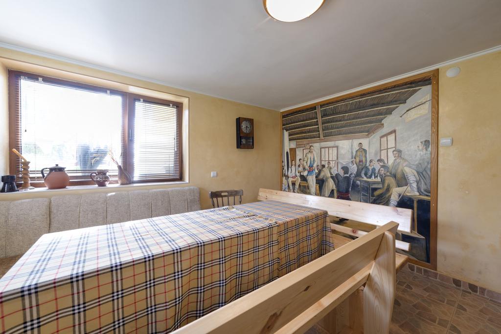 Marinovata Kashta Guest House Veliki Preslav Dış mekan fotoğraf