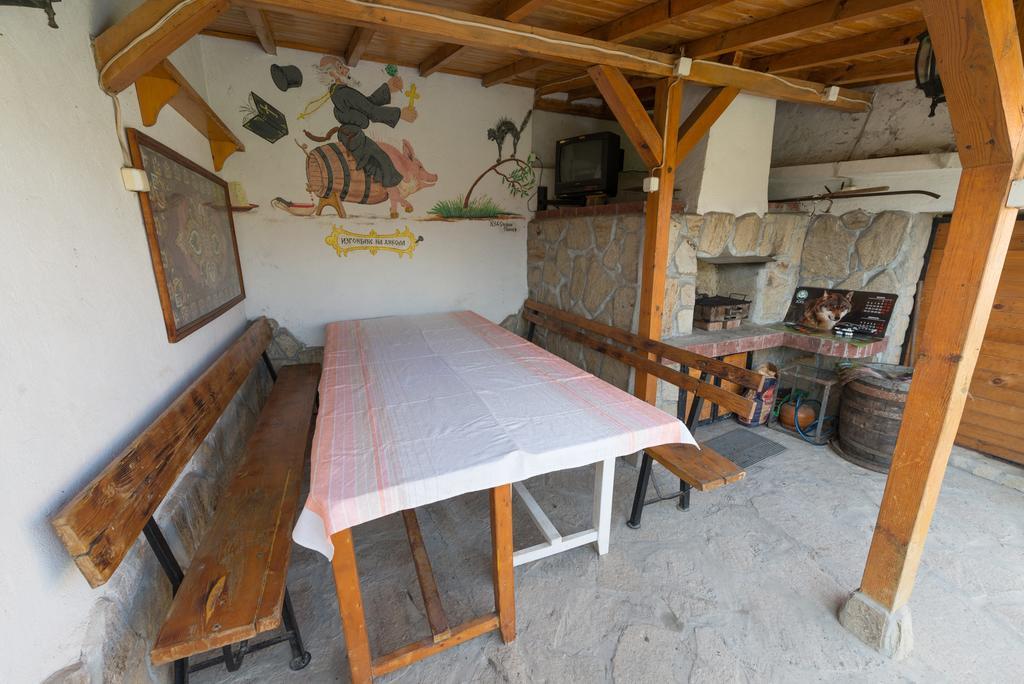 Marinovata Kashta Guest House Veliki Preslav Dış mekan fotoğraf