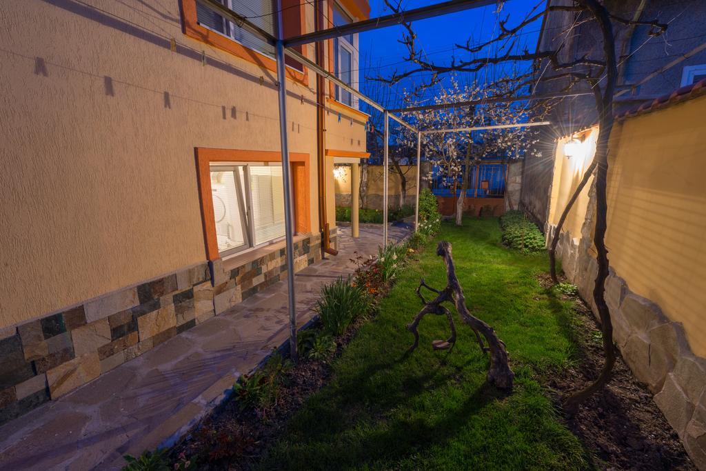 Marinovata Kashta Guest House Veliki Preslav Dış mekan fotoğraf