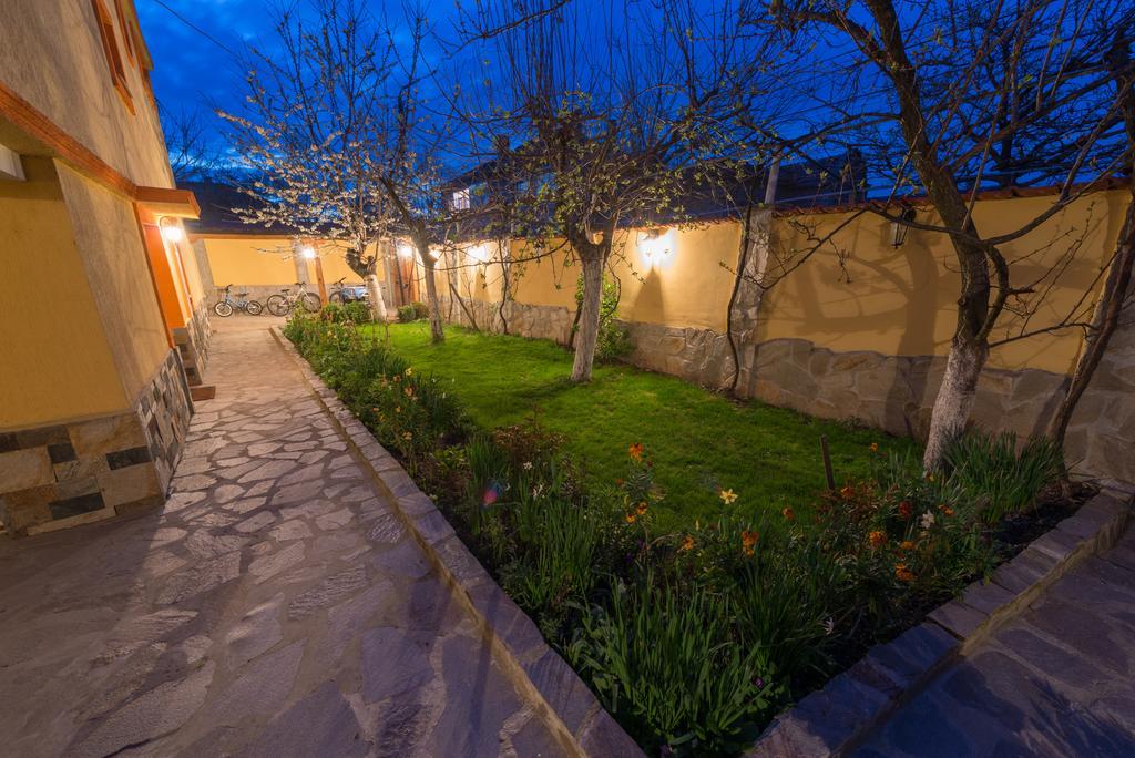 Marinovata Kashta Guest House Veliki Preslav Dış mekan fotoğraf
