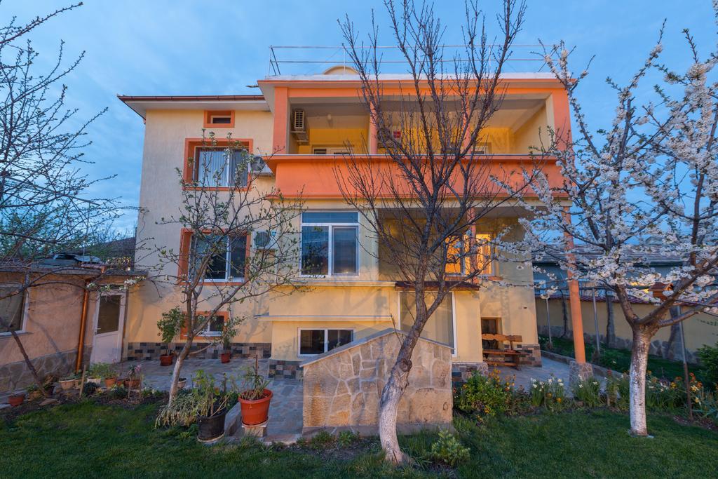 Marinovata Kashta Guest House Veliki Preslav Dış mekan fotoğraf