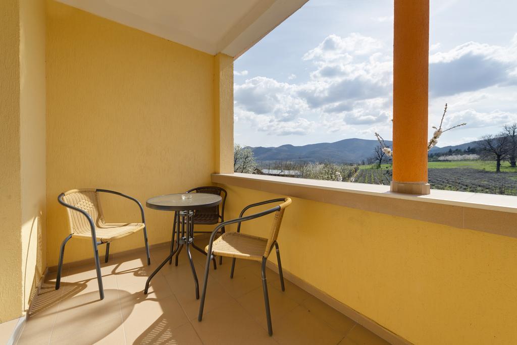 Marinovata Kashta Guest House Veliki Preslav Dış mekan fotoğraf