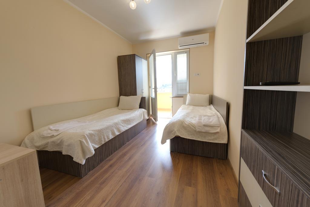 Marinovata Kashta Guest House Veliki Preslav Dış mekan fotoğraf