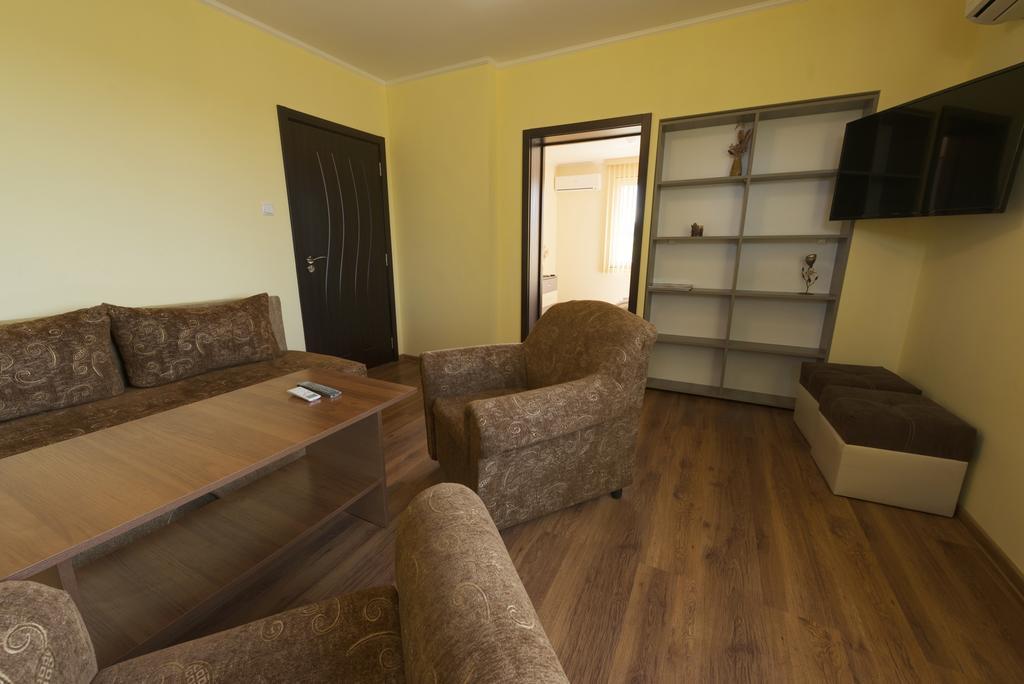 Marinovata Kashta Guest House Veliki Preslav Dış mekan fotoğraf